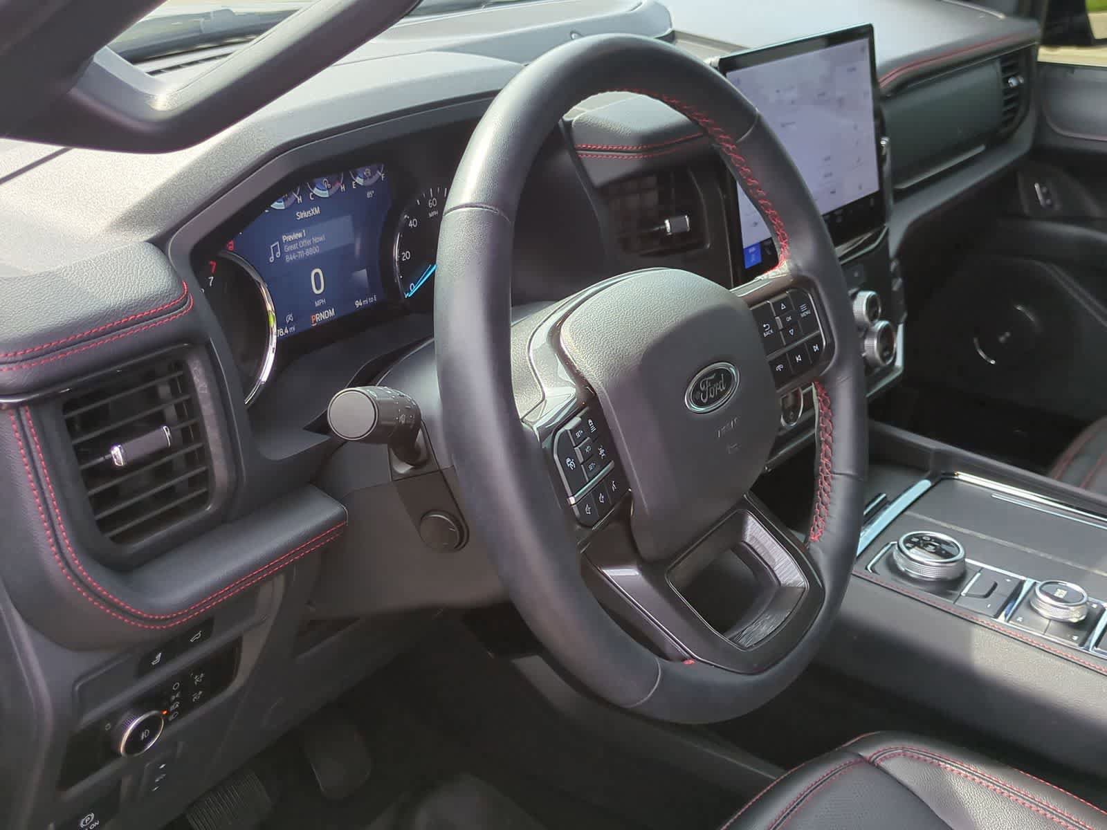 Used 2024 Ford Expedition Limited AWD/4WD image 10