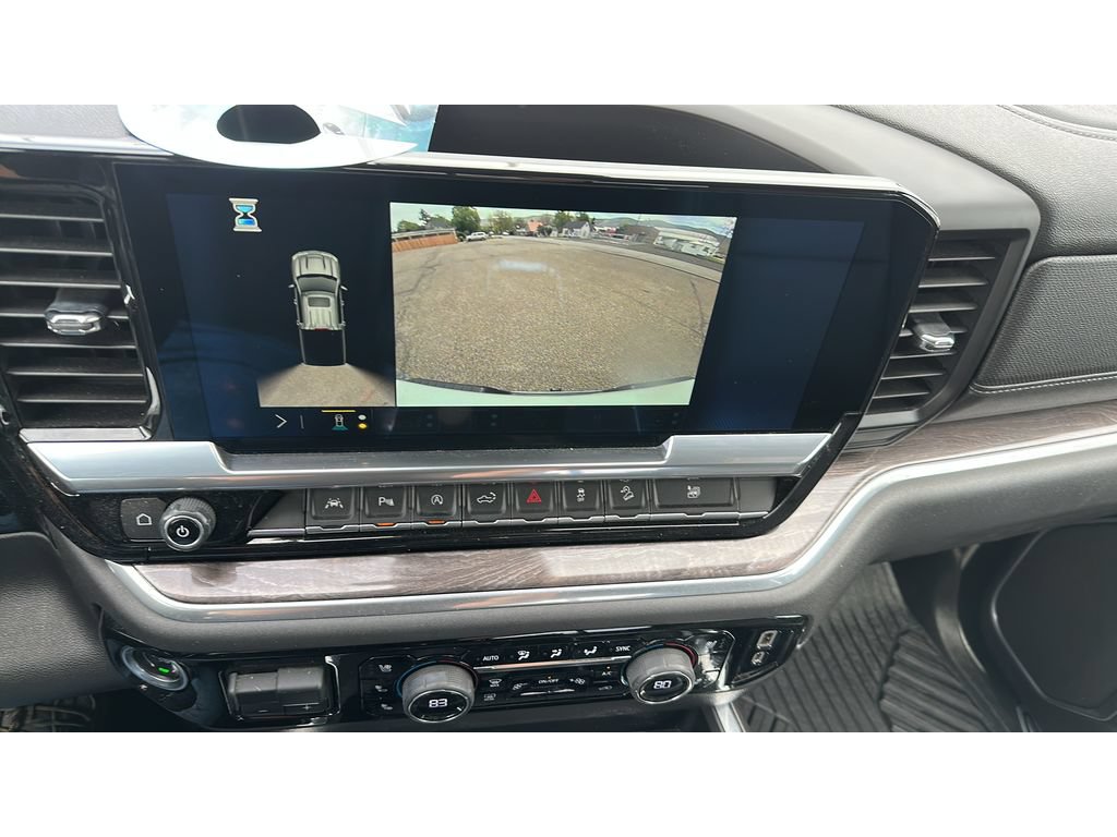 Used 2022 Chevrolet Silverado 1500 LTZ AWD/4WD image 18