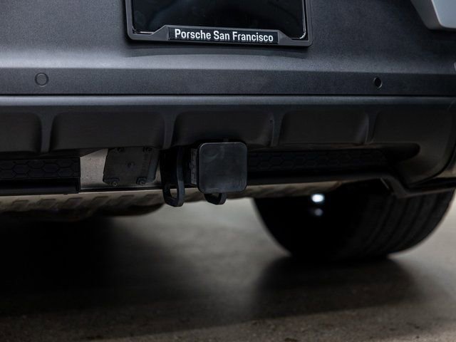 Certified 2025 Porsche Cayenne AWD/4WD image 22
