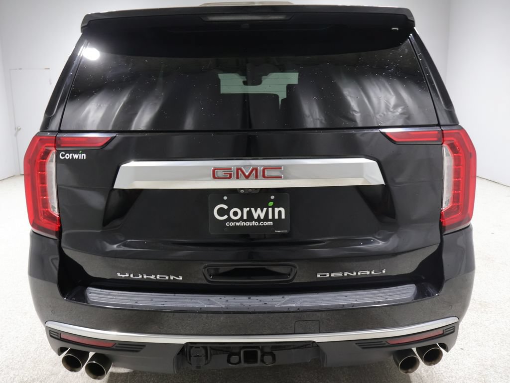 Used 2024 GMC Yukon XL Denali w/ Denali Reserve Package AWD/4WD image 3