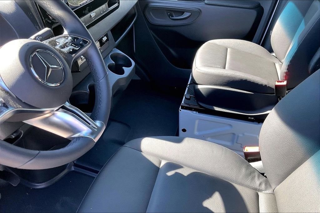 New 2026 Mercedes-Benz Sprinter 2500 image 7