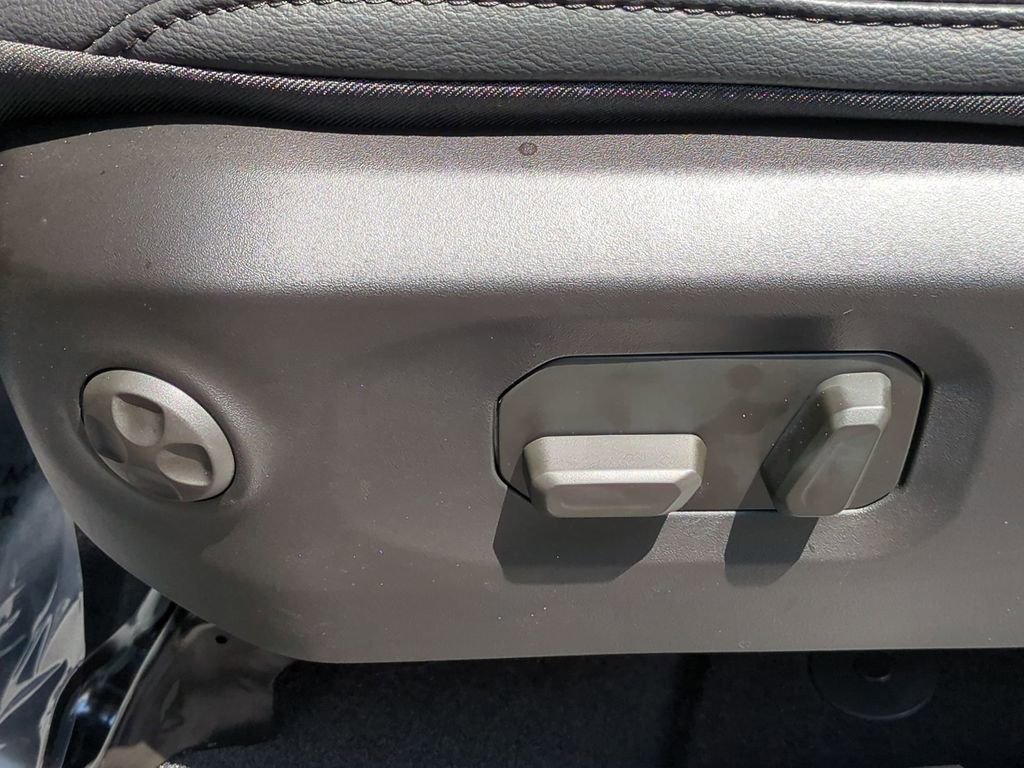 New 2025 Jeep Wrangler Sahara image 20