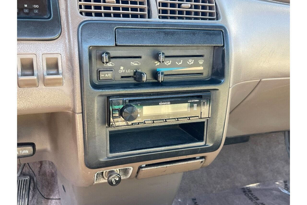 Used 1993 Toyota T100 2WD Regular Cab image 17