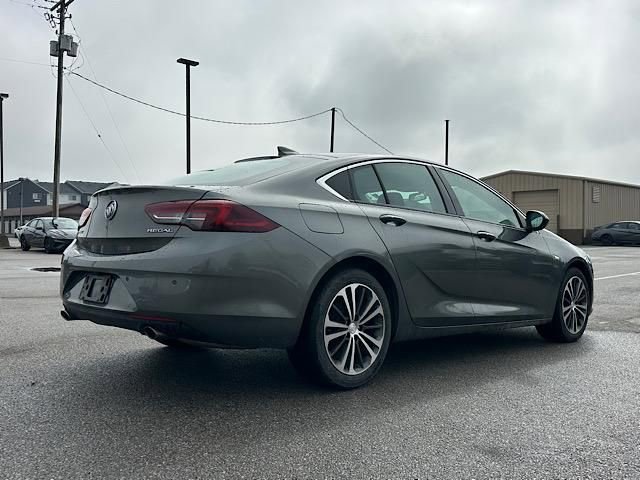 Used 2018 Buick Regal Essence w/ Driver Confidence Package #1 image 5