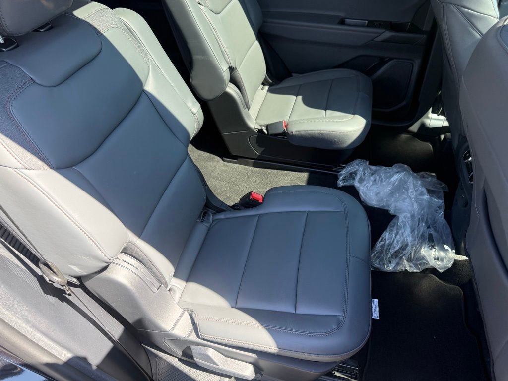 New 2026 Ford Explorer Active w/ Active Comfort Package AWD/4WD image 53