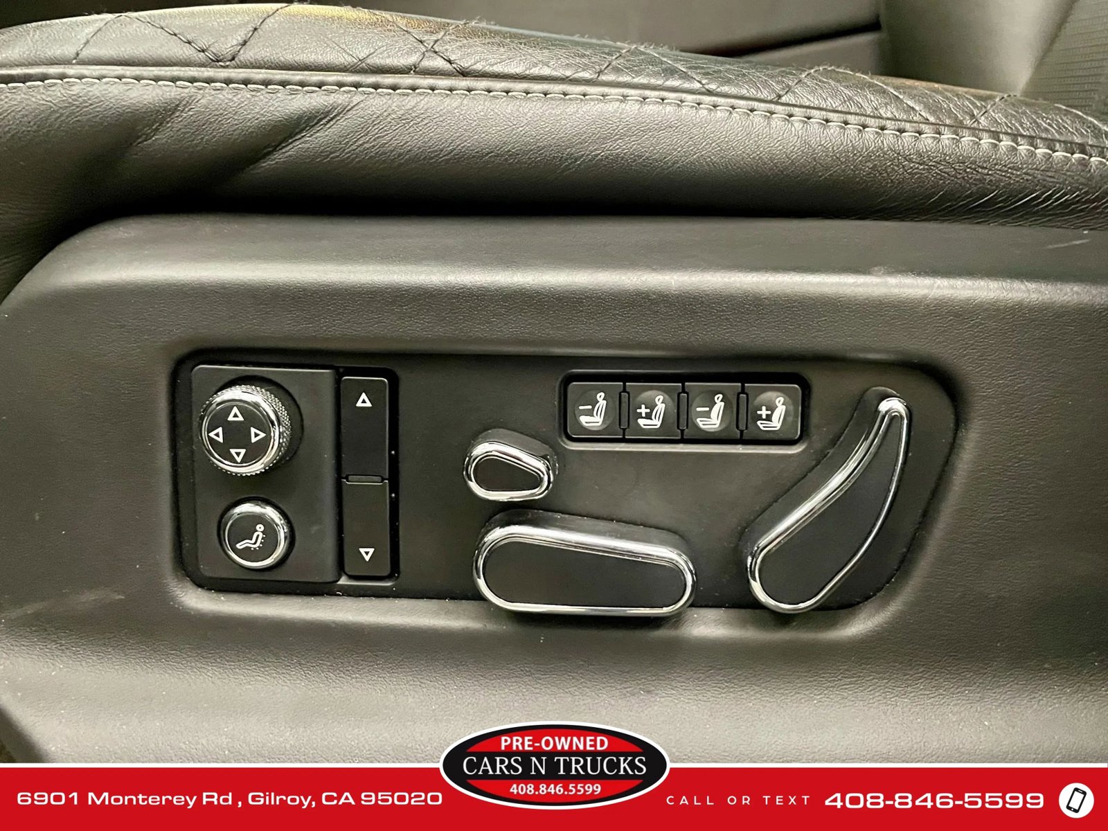 Used 2017 Bentley Bentayga image 12