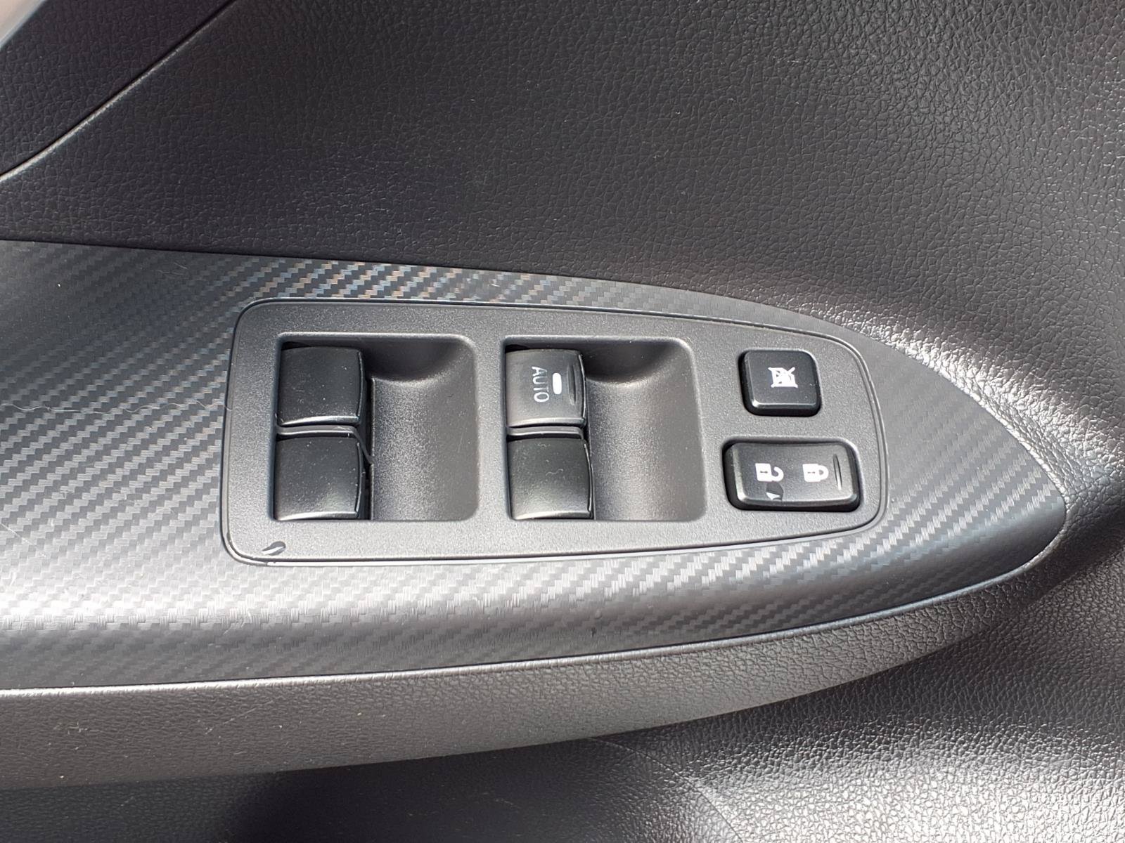 Used 2018 Mitsubishi Eclipse Cross LE AWD/4WD image 20