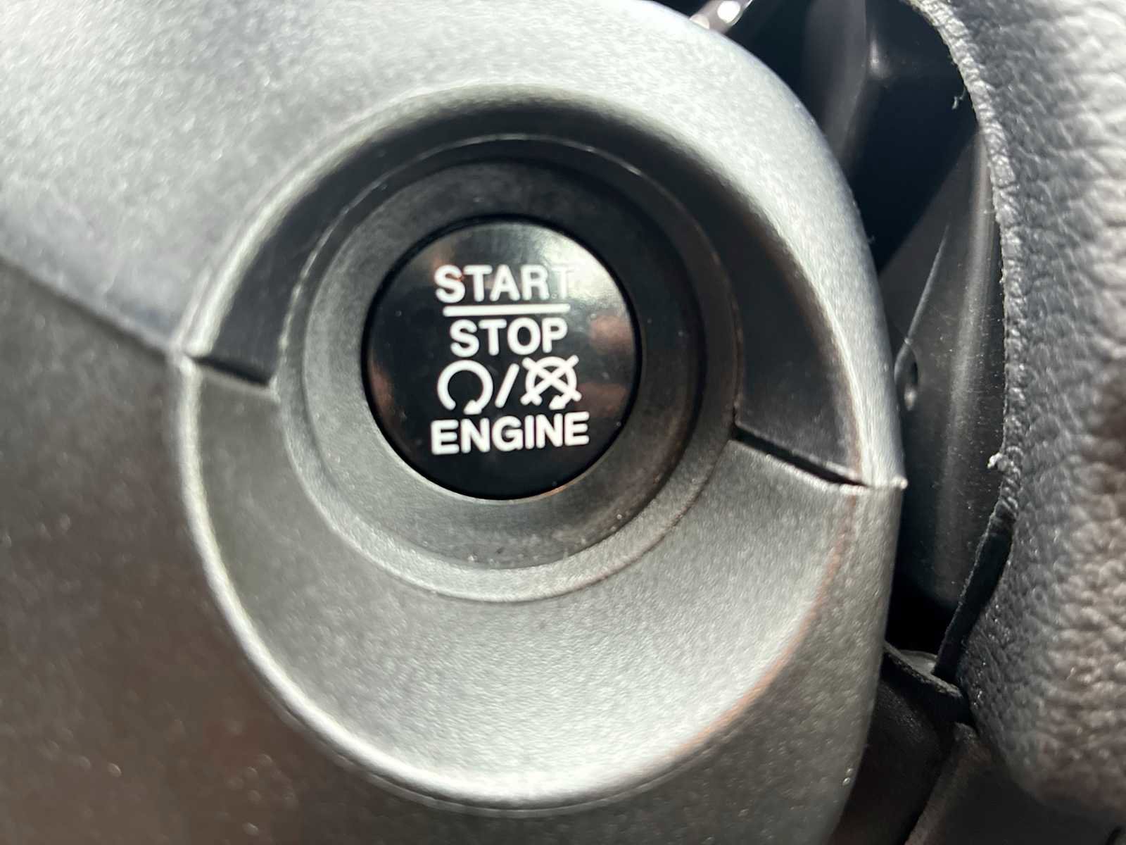 Used 2018 Jeep Compass Limited w/ Safe & Security Group image 16