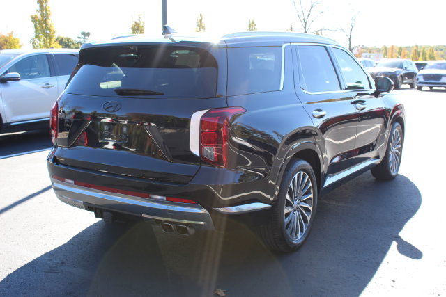 Used 2025 Hyundai Palisade Calligraphy AWD/4WD image 3