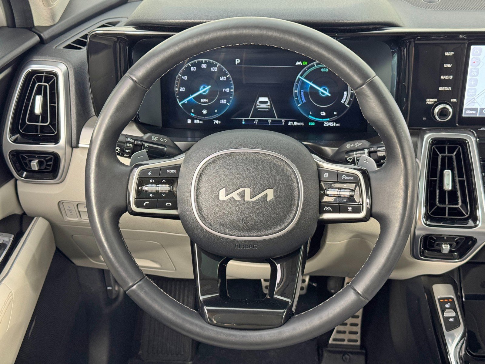 Used 2023 Kia Sorento SX Prestige image 20