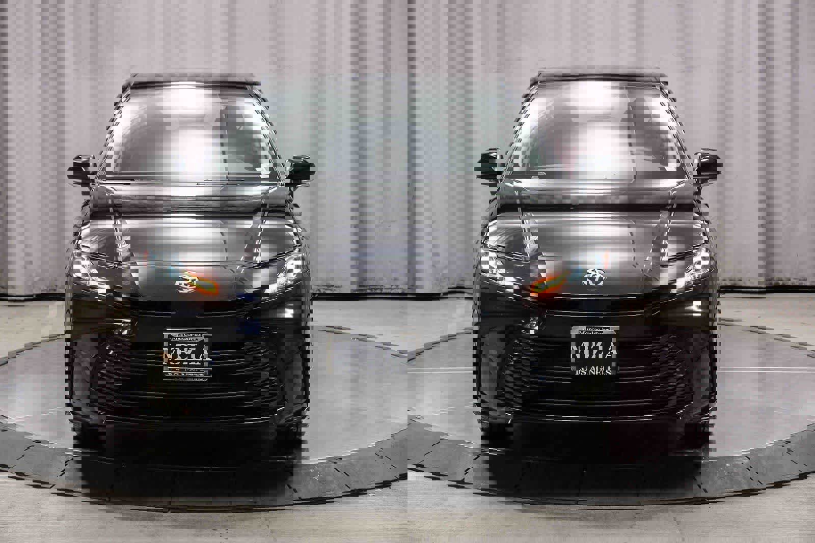 Used 2025 Toyota Camry LE w/ Convenience Package image 6