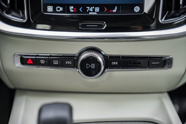Certified 2024 Volvo S60 B5 Plus image 23