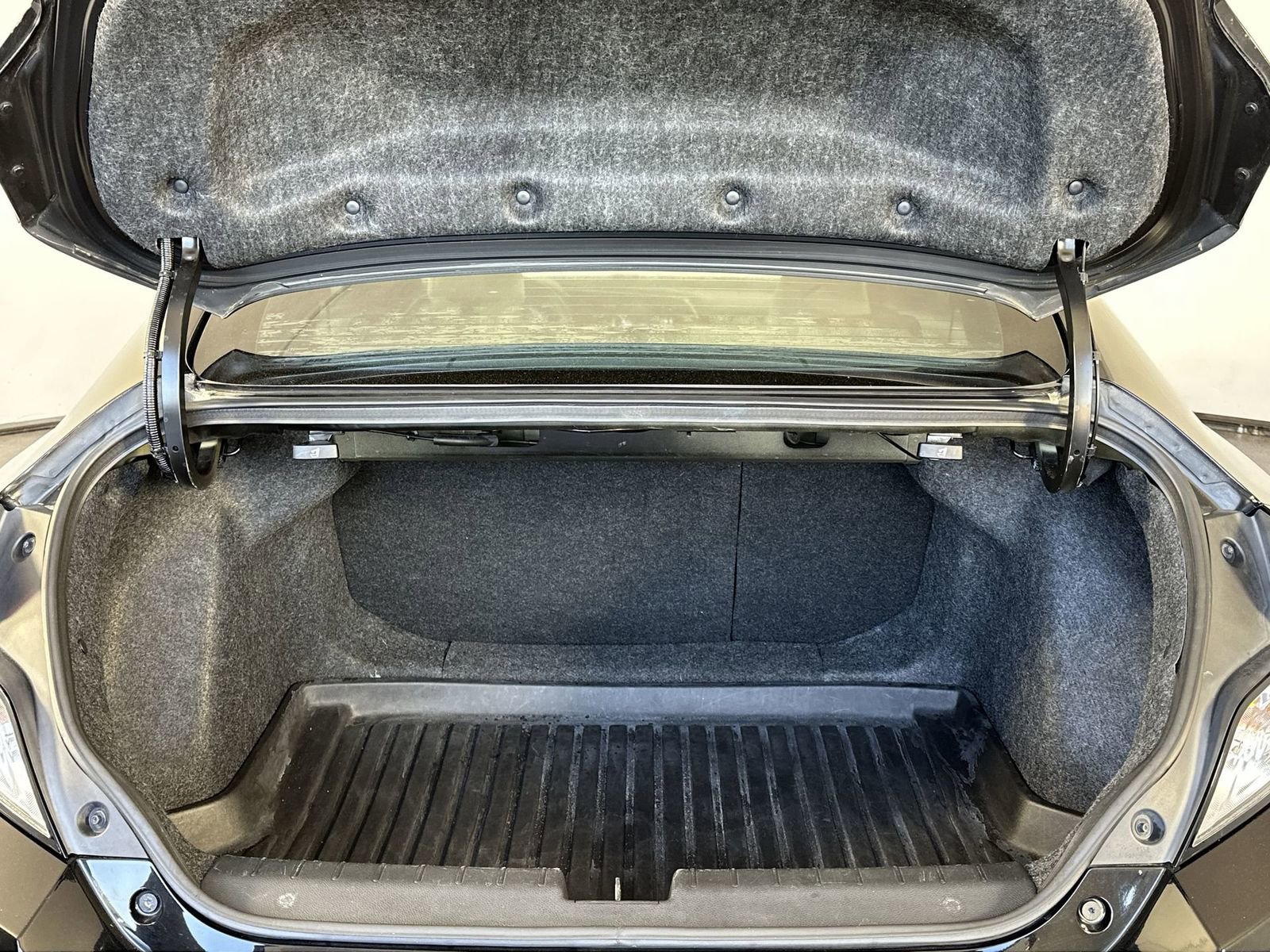 Used 2016 Honda Civic EX-L image 29