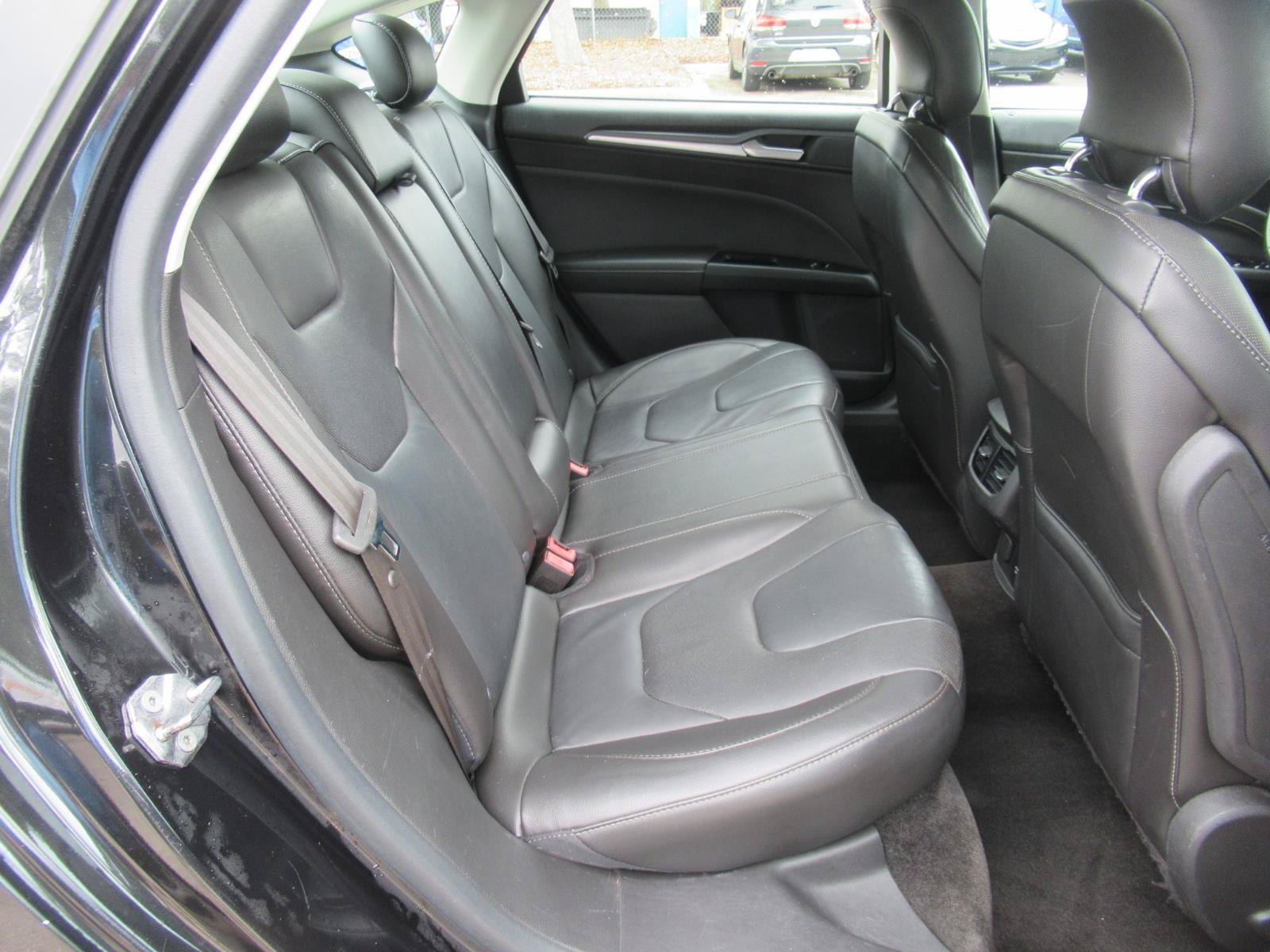 Used 2013 Ford Fusion Titanium w/ Titanium Driver Assist Pkg FWD image 34