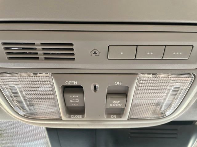 Used 2021 Honda CR-V Touring image 26