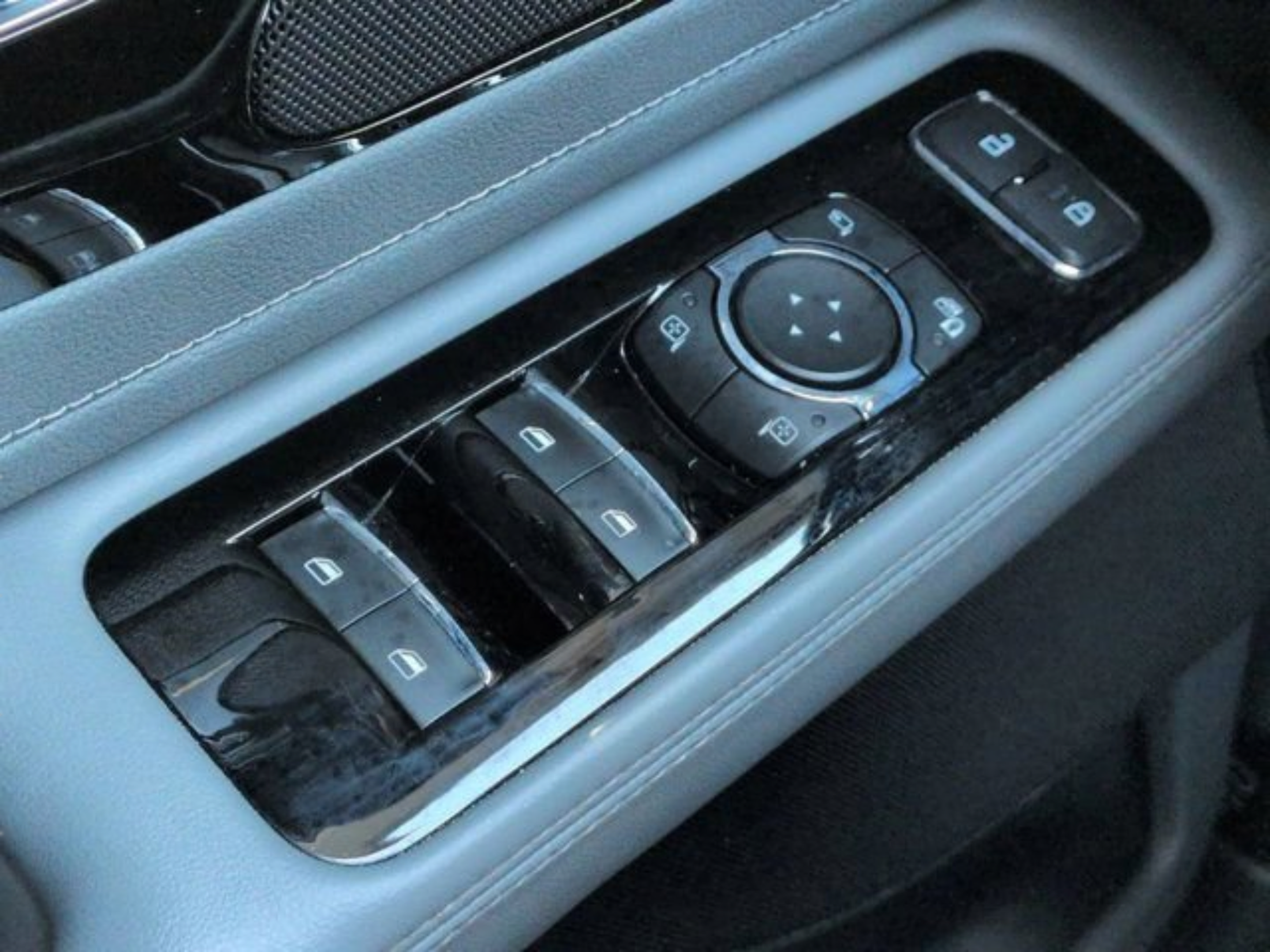 Used 2021 Lincoln Aviator Reserve w/ Elements Package Plus RWD image 26