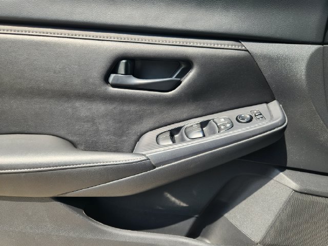 Used 2024 Nissan Sentra S FWD image 20
