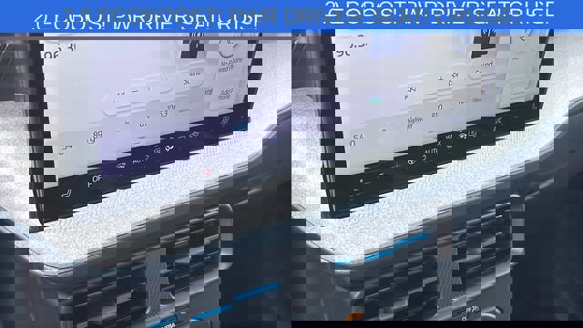 New 2026 Ford Maverick XLT w/ XLT Luxury Package FWD image 18