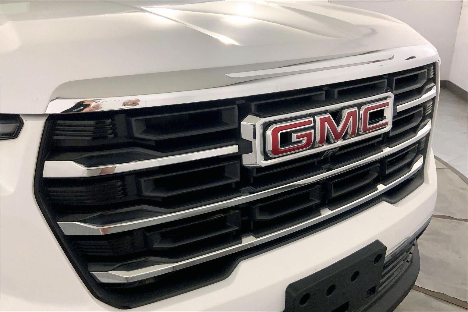 Used 2025 GMC Acadia Elevation FWD image 30