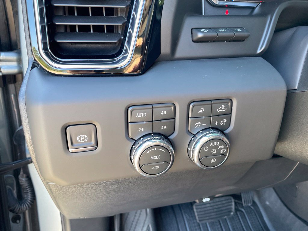 Used 2026 GMC Sierra 1500 Denali Ultimate AWD/4WD image 33
