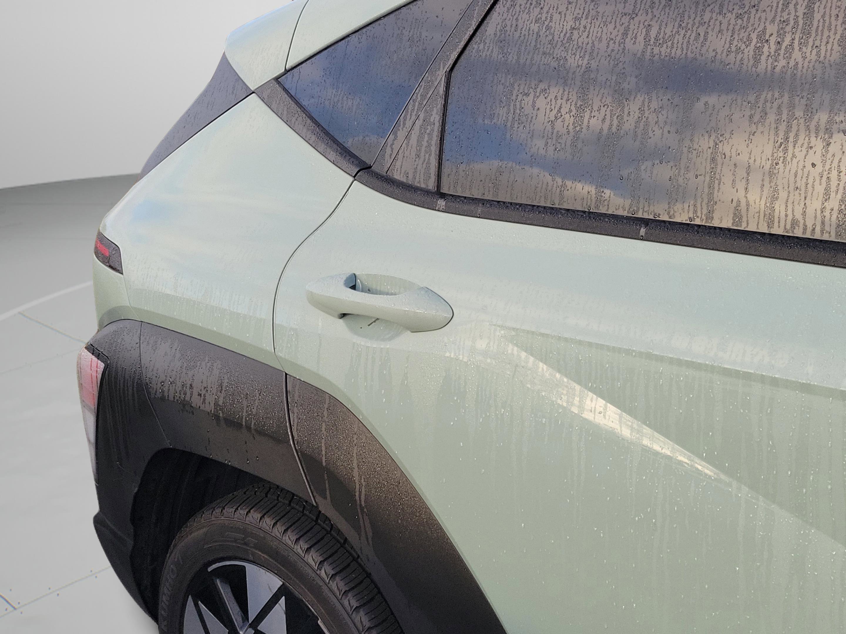 Used 2024 Hyundai Kona SEL image 17