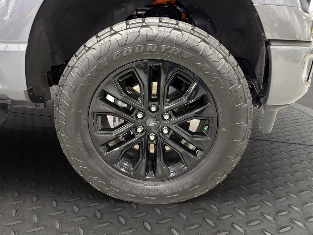 Used 2024 Ford F150 Lariat AWD/4WD image 14