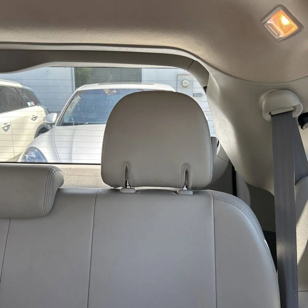 Used 2013 Toyota Sienna XLE w/ Entertainment Pkg AWD/4WD image 25