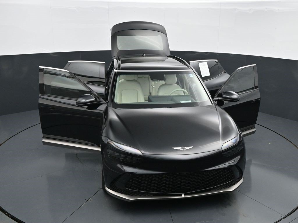 Used 2025 Genesis GV60 Advanced AWD/4WD image 40