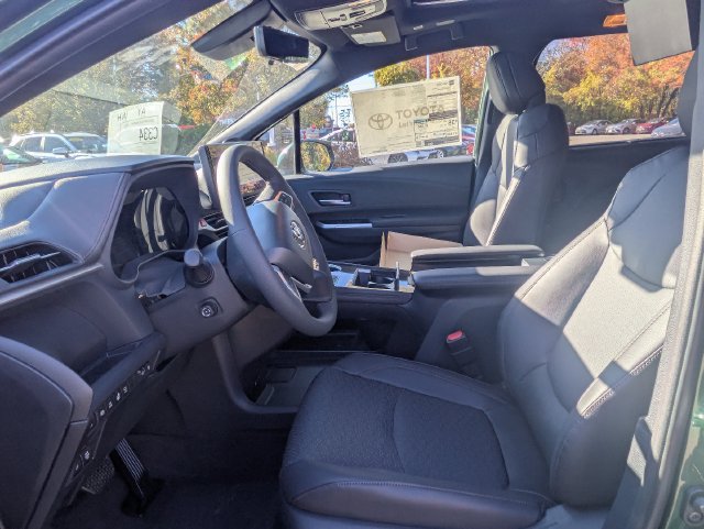 New 2026 Toyota Sienna Platinum AWD/4WD image 13