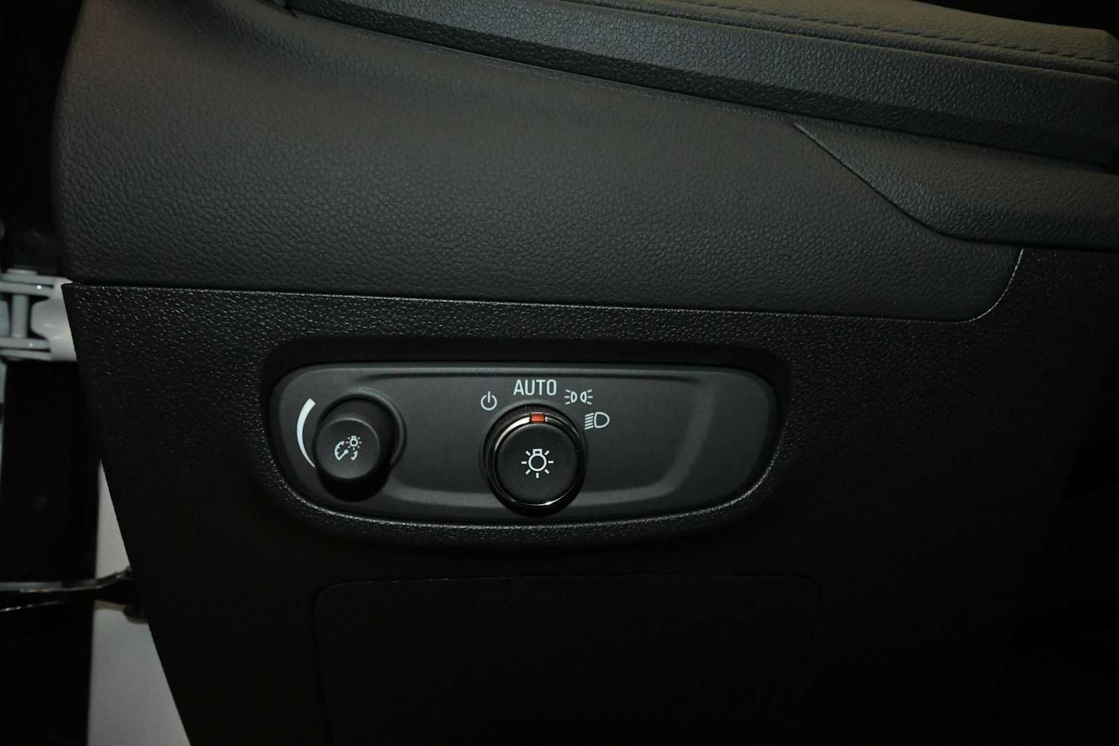 New 2026 Buick Encore GX Sport Touring w/ Comfort Package AWD/4WD image 12