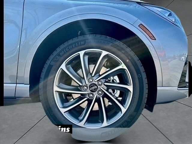 New 2024 Lincoln Corsair Grand Touring w/ Rear Removable Package Tray AWD/4WD image 5