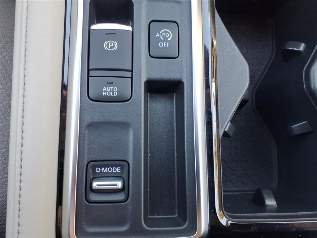 Certified 2022 Nissan Pathfinder SV w/ SV Premium Package image 32