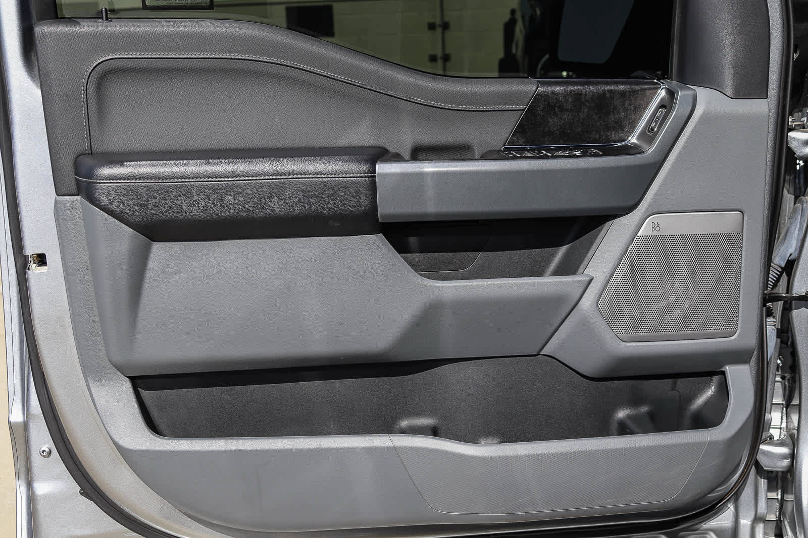 Used 2024 Ford F150 Lightning Flash AWD/4WD image 20