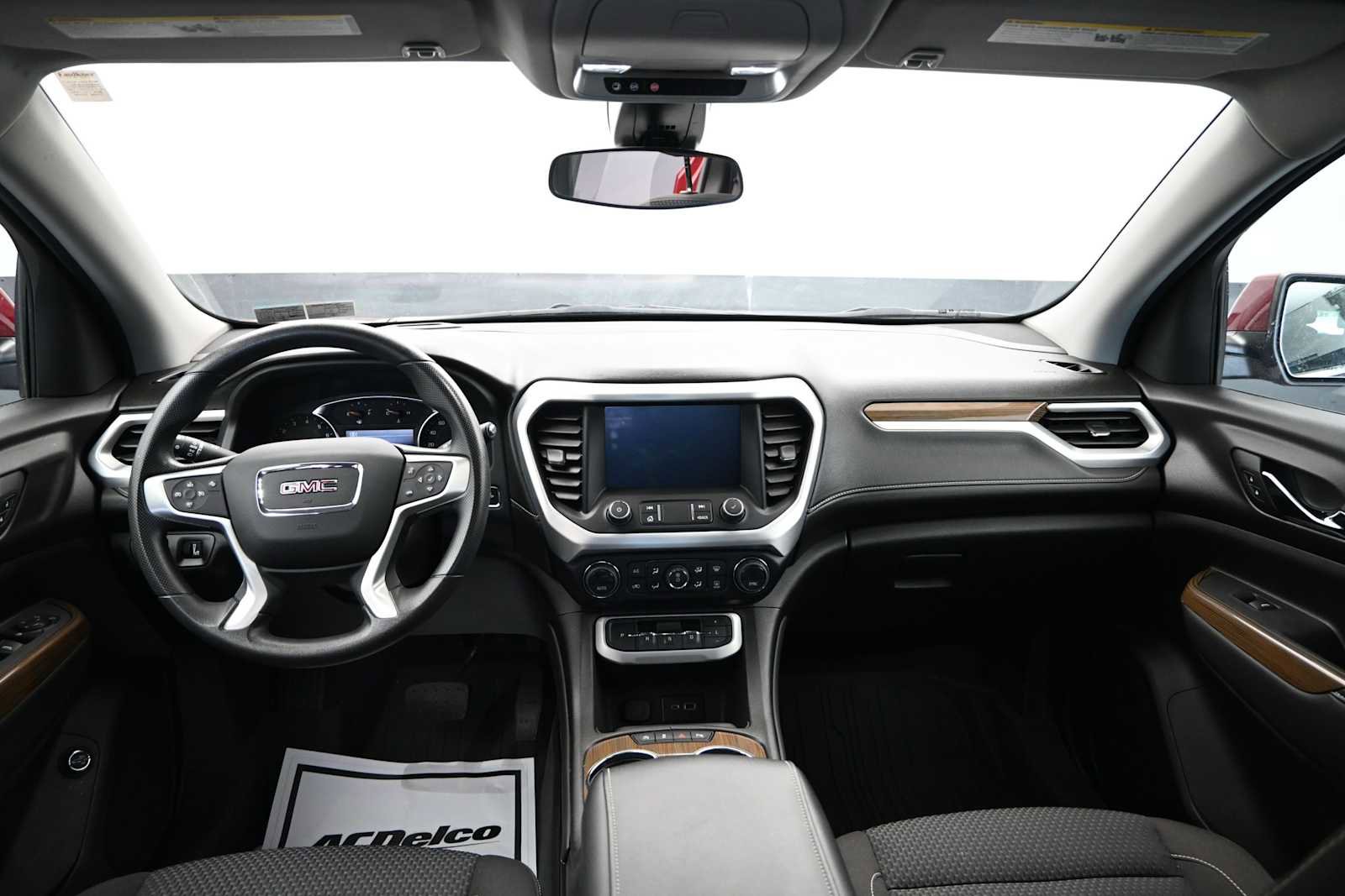 Used 2023 GMC Acadia SLE w/ Driver Convenience Package AWD/4WD image 24