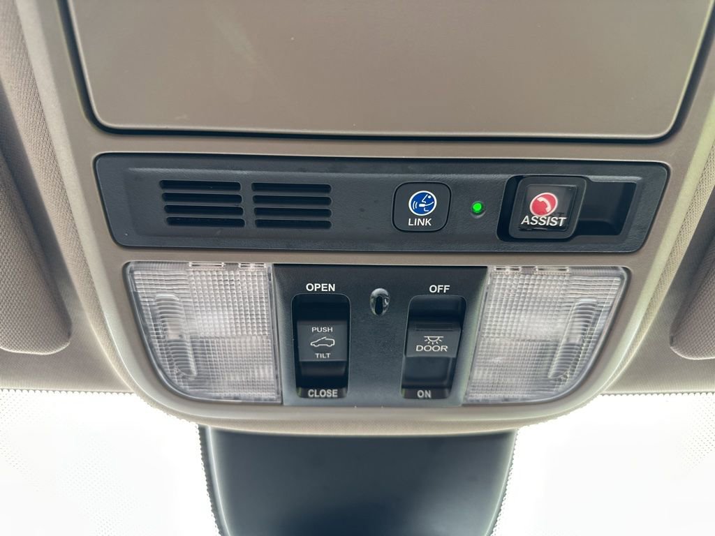 Used 2023 Honda Odyssey Touring image 41