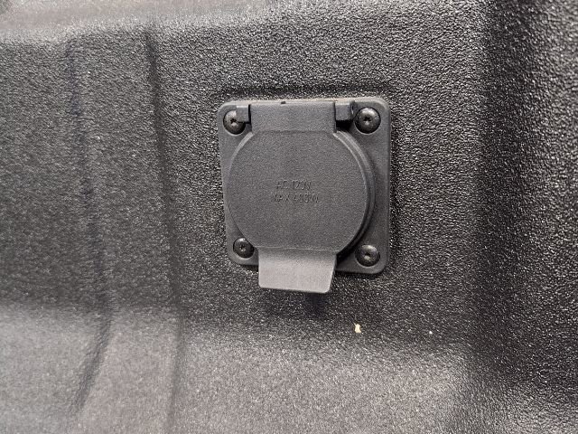 Certified 2024 Chevrolet Colorado ZR2 w/ ZR2 Convenience Package III image 36