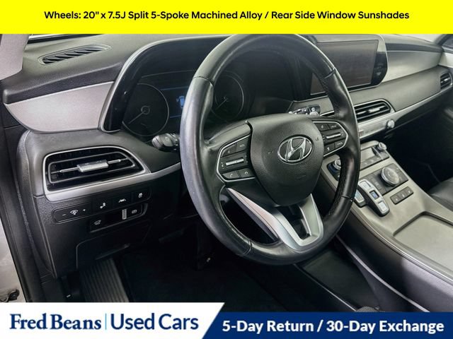 Used 2022 Hyundai Palisade SEL w/ 8P Bench Seat Package AWD/4WD image 14