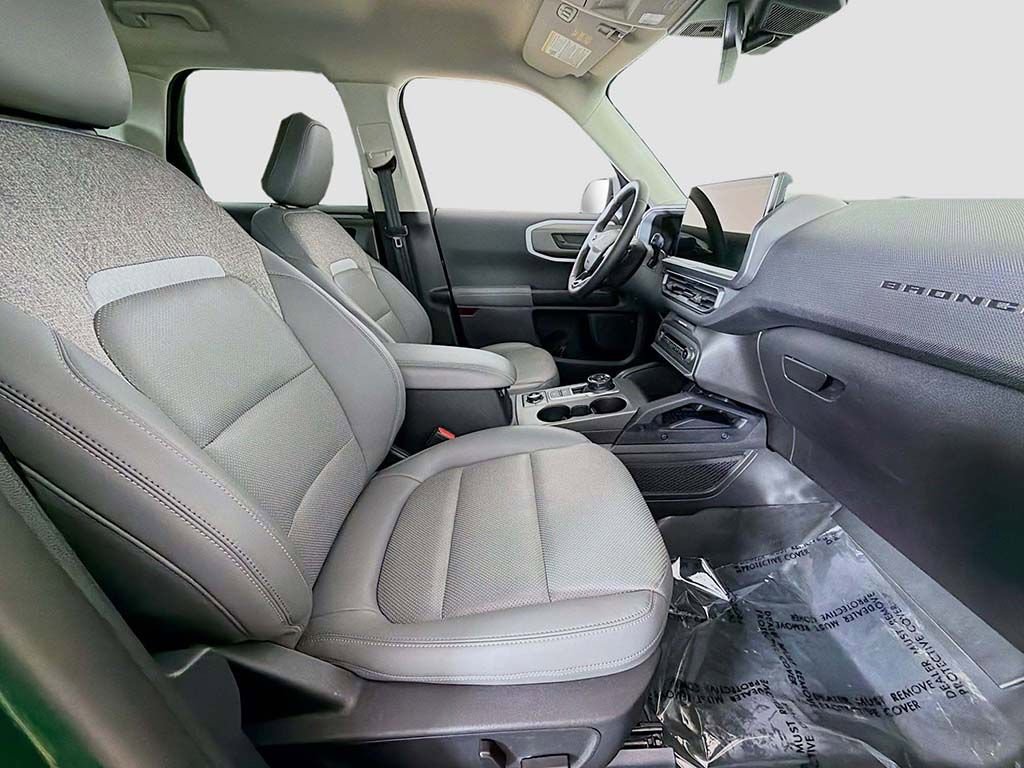 Used 2025 Ford Bronco Sport Badlands image 21