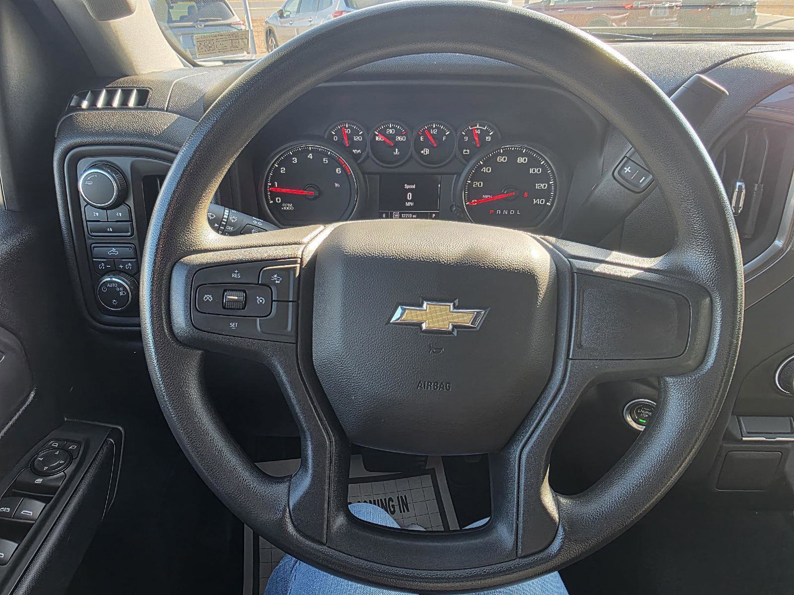 Used 2024 Chevrolet Silverado 2500 Custom image 9