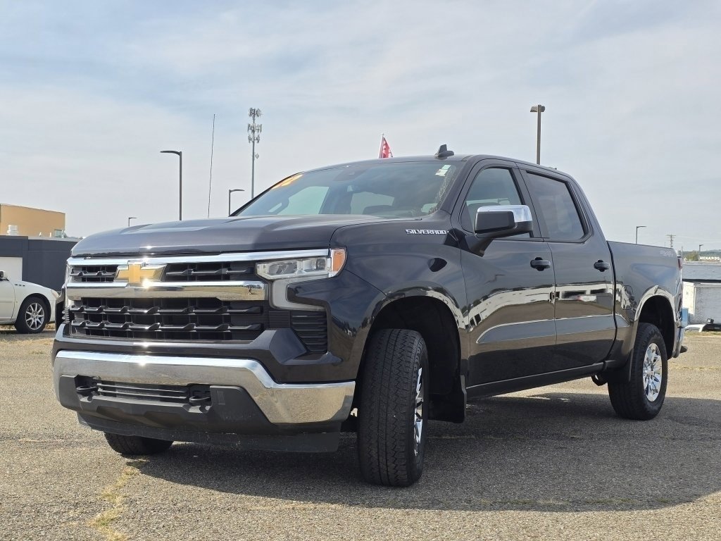 Used 2022 Chevrolet Silverado 1500 LT image 11