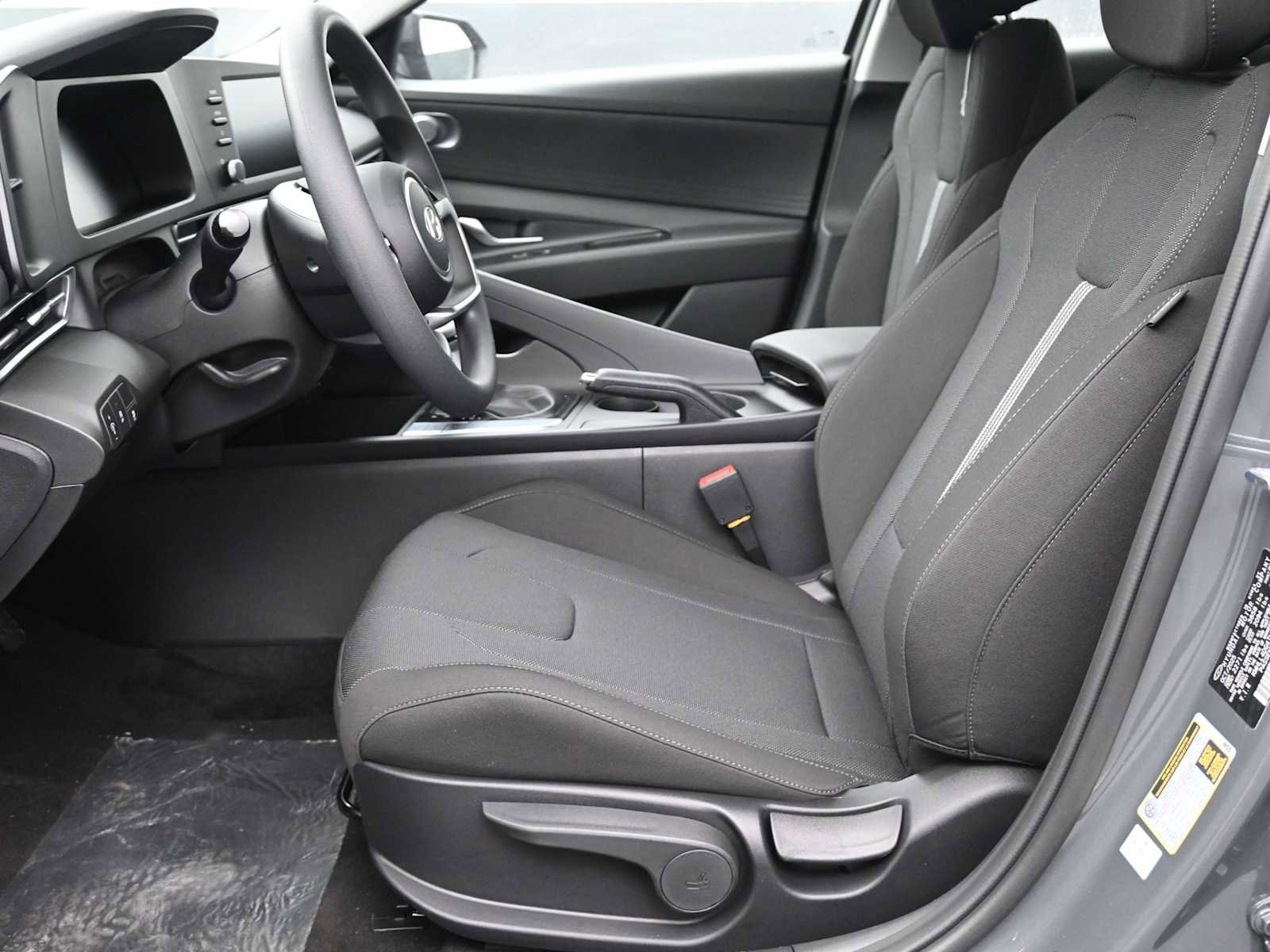 New 2026 Hyundai Elantra SE image 11