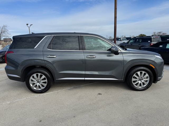 Used 2025 Hyundai Palisade SE image 4