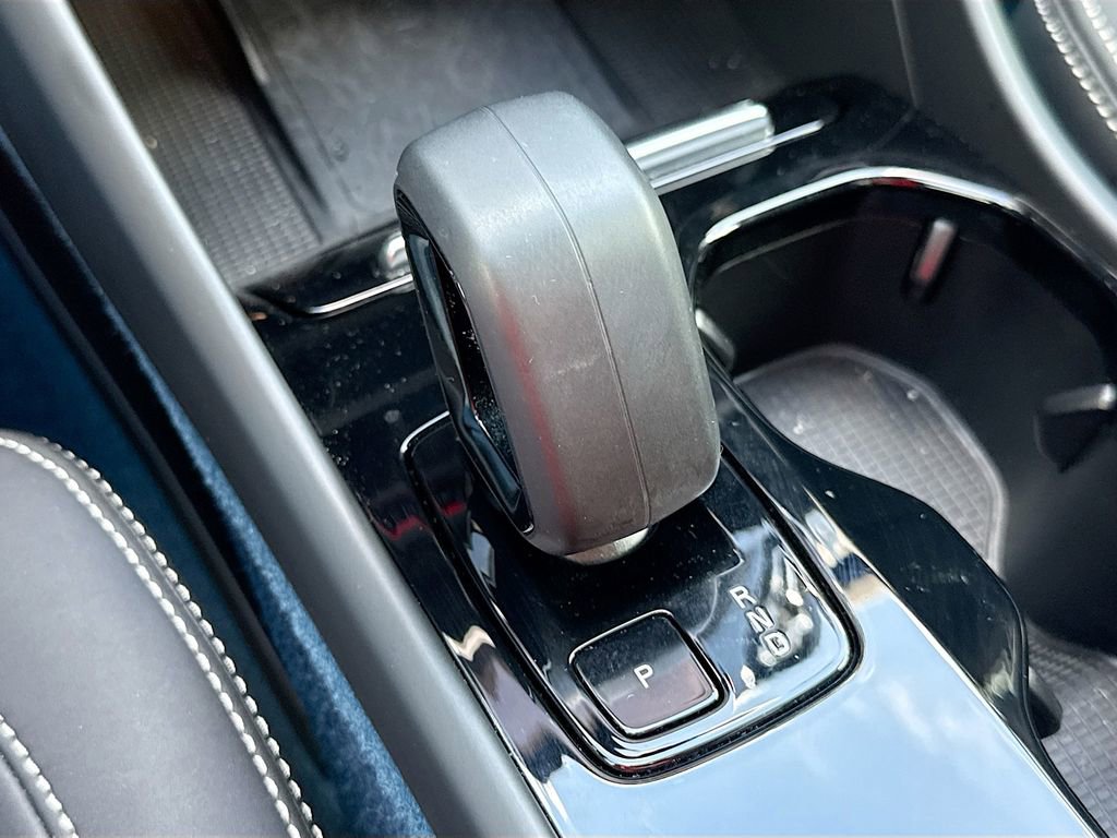 Used 2023 Volvo C40 P8 Recharge Plus image 18