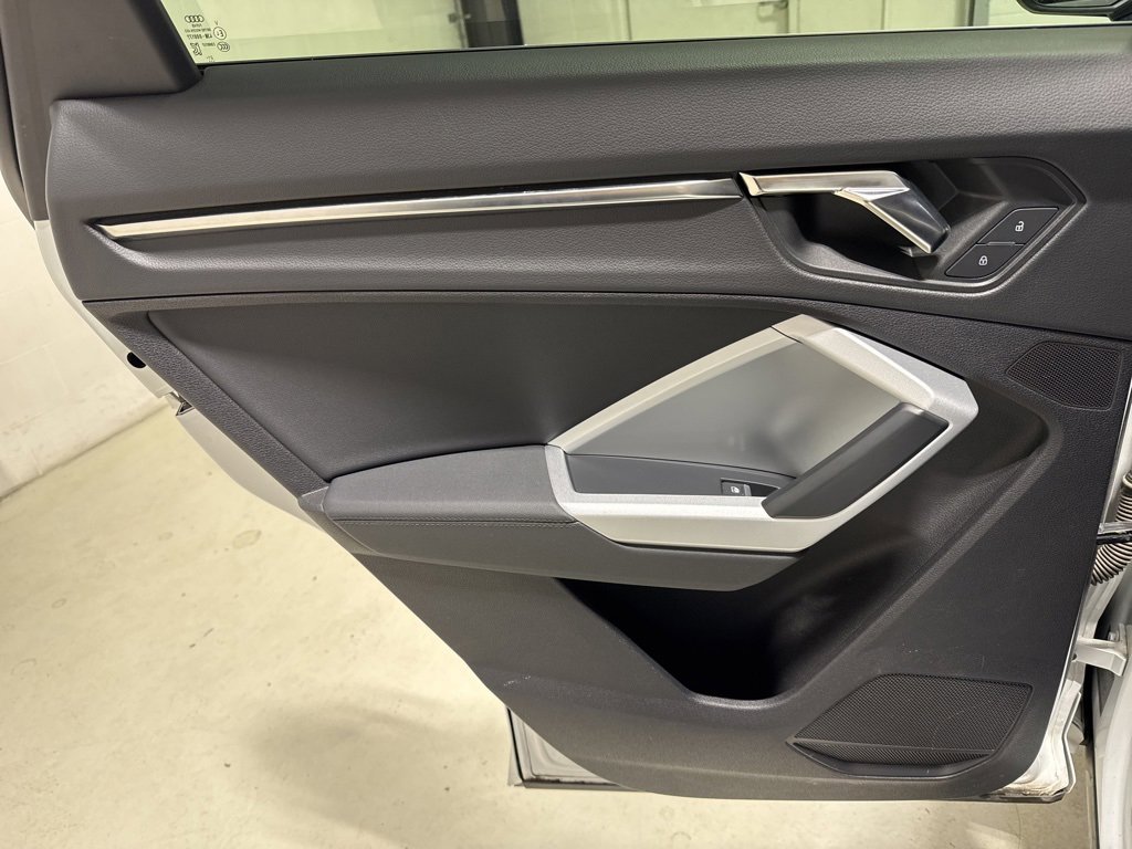 Used 2022 Audi Q3 2.0T Premium image 30