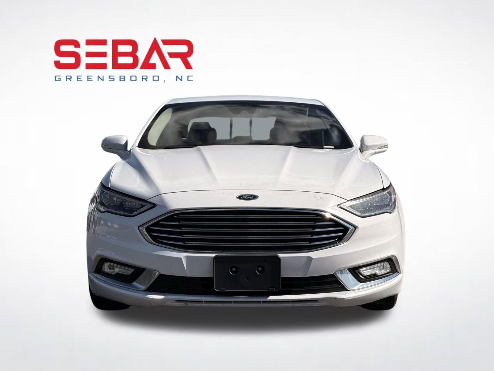 Used 2017 Ford Fusion SE w/ Equipment Group 602A image 2