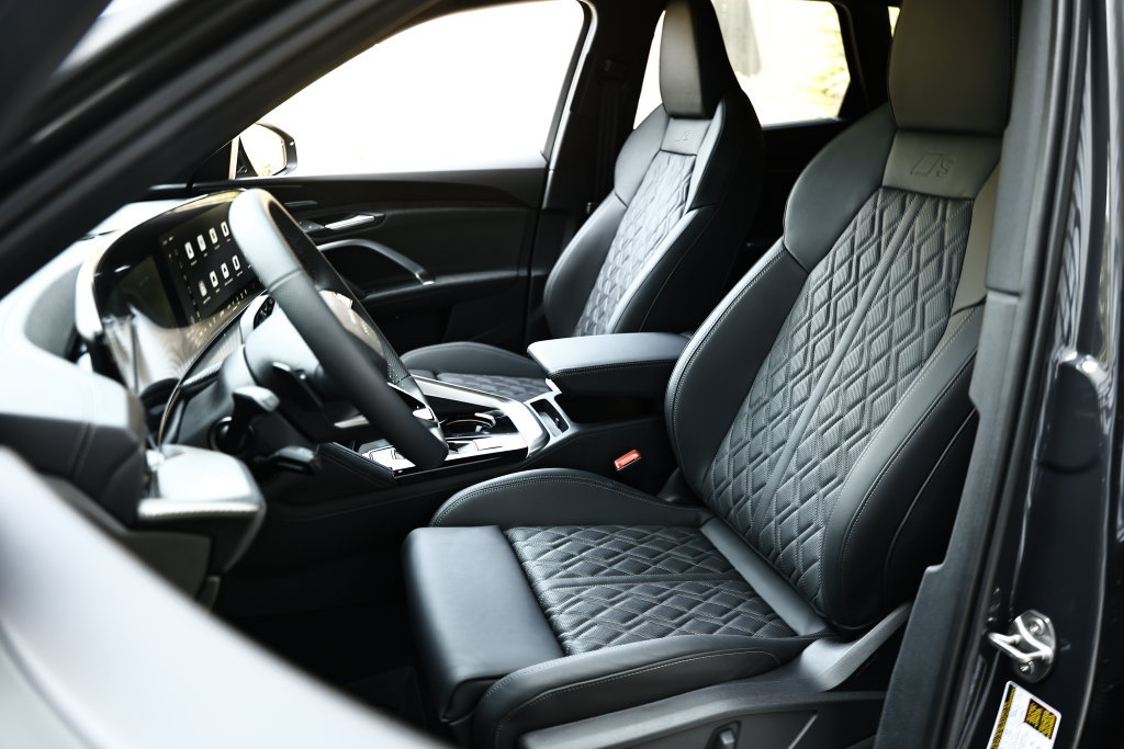 New 2026 Audi SQ5 Premium Plus AWD/4WD image 20