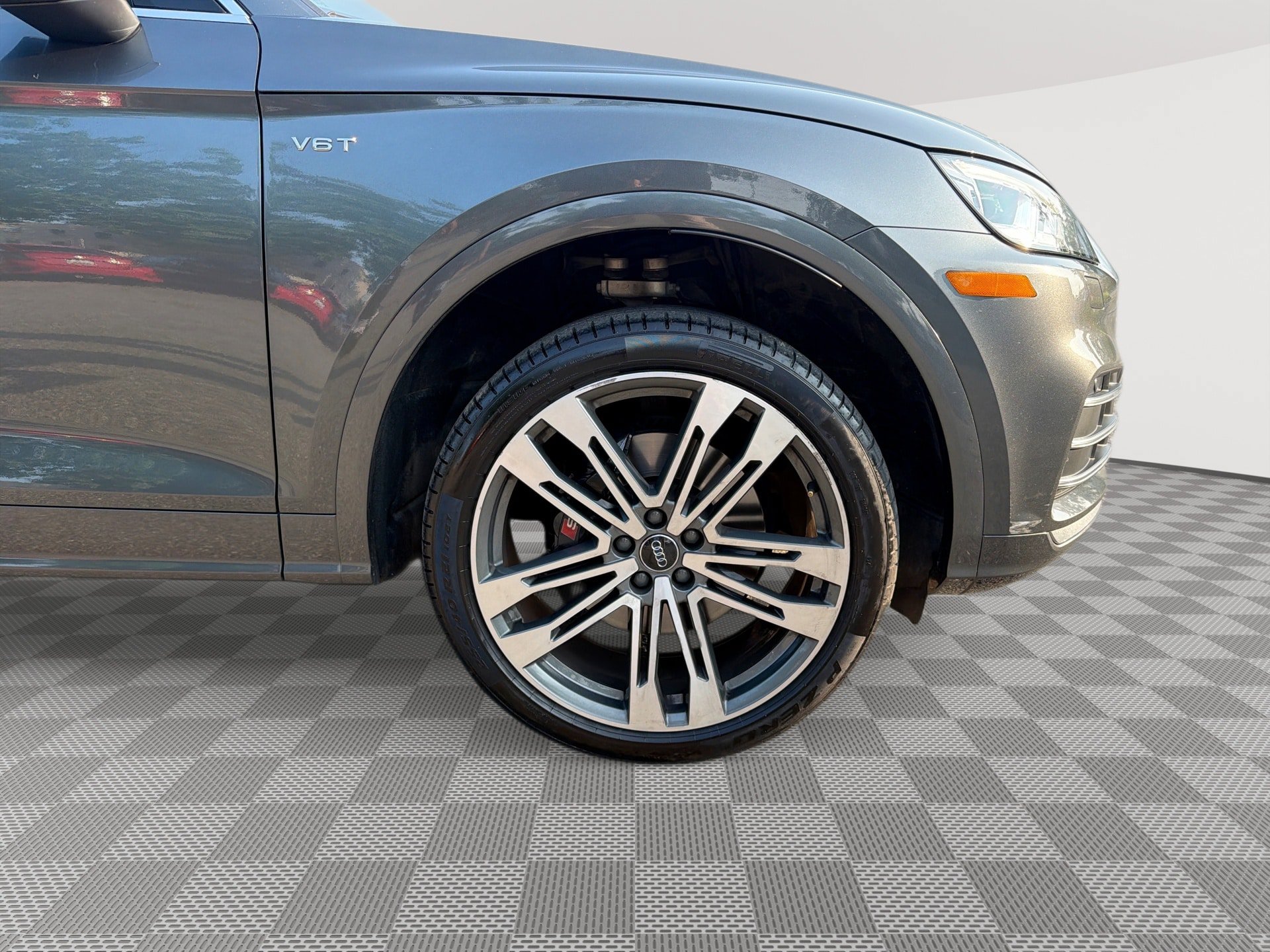 Used 2018 Audi SQ5 Premium Plus AWD/4WD image 31