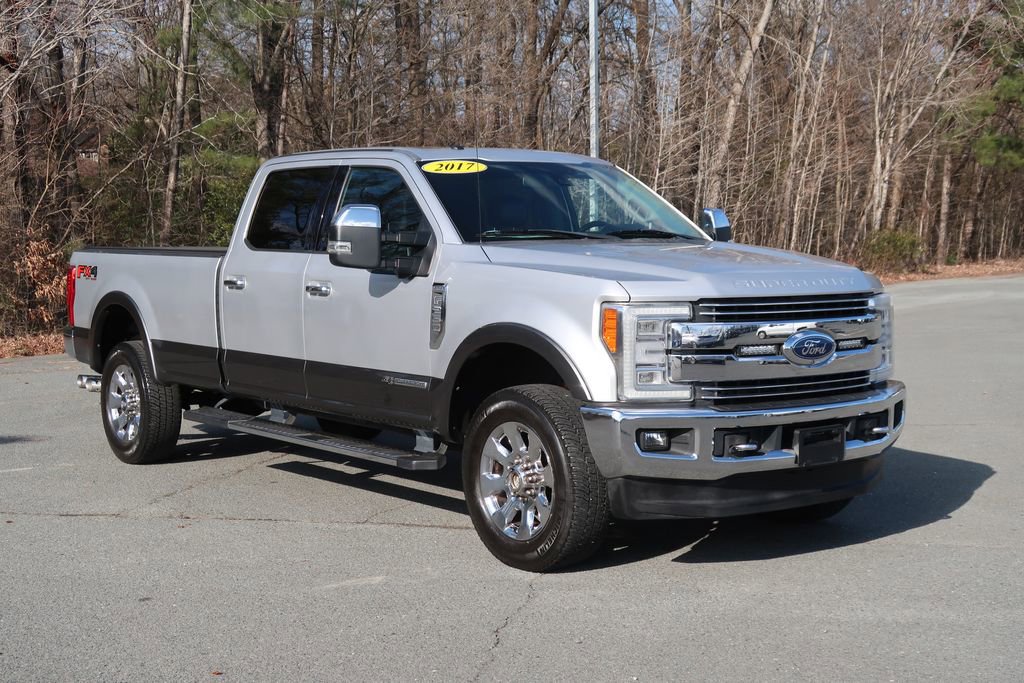 Used 2017 Ford F250 Lariat w/ Lariat Ultimate Package image 3