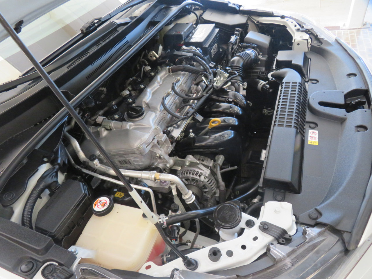 Used 2020 Toyota Corolla LE image 50
