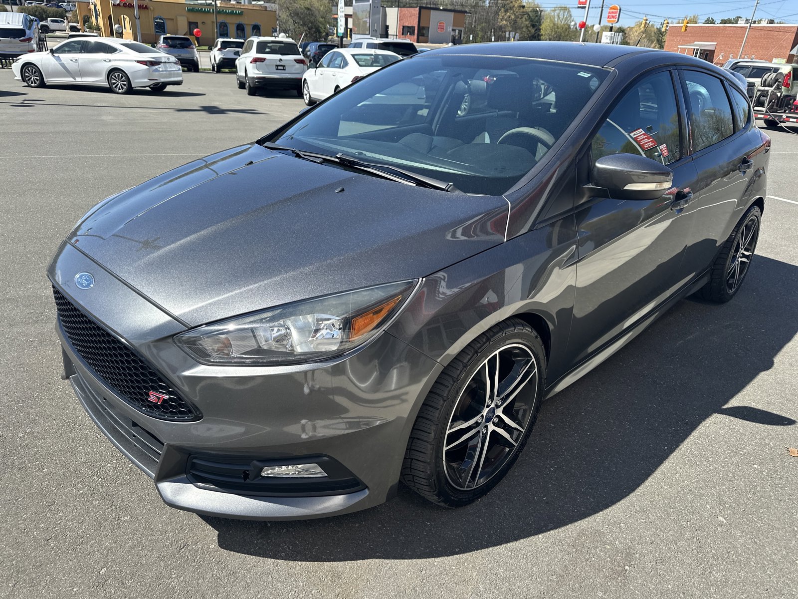 Used 2018 Ford Focus ST image 4